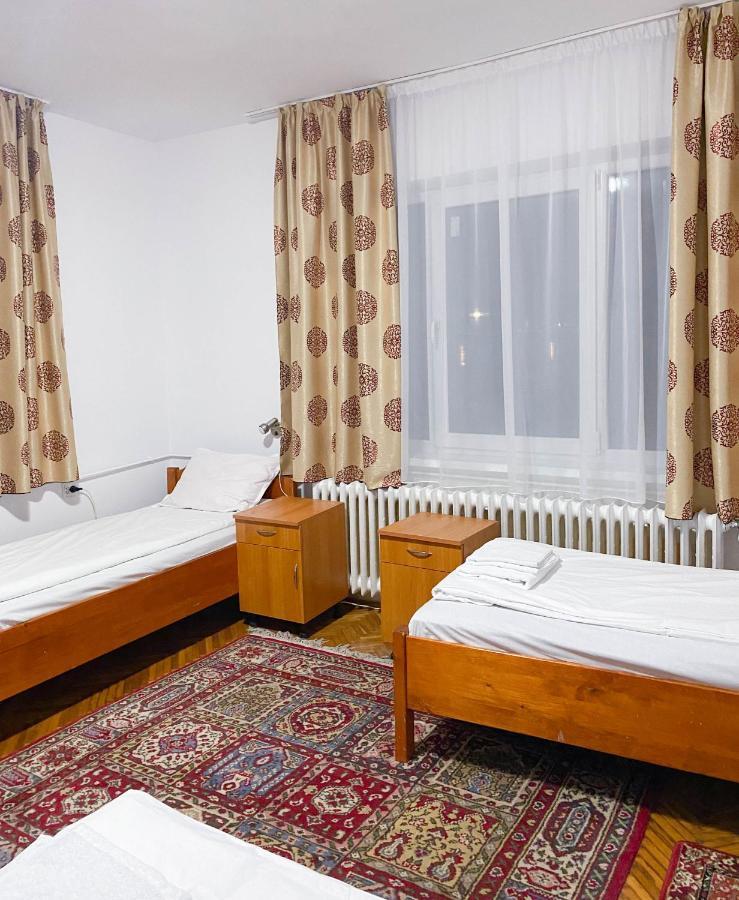 Casa Zâna Bună Gherla Exterior foto
